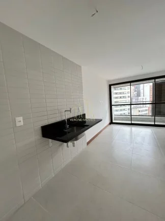 Foto do imóvel Lindo Studio de alto padrão com varanda a venda na Barra
