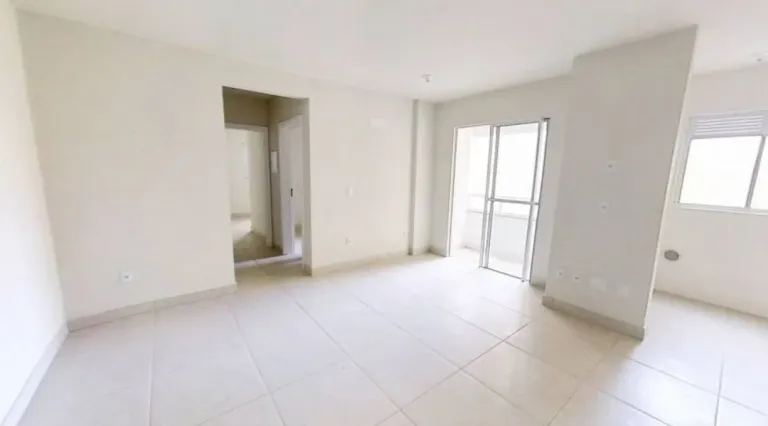 Imagem Apartamento com 2 Quartos à Venda, 61 m² em Centro - Criciúma