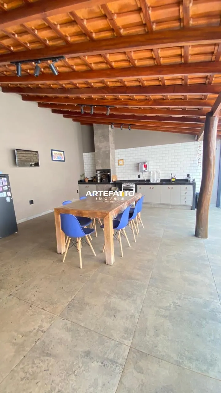 Imagem Casa com 3 dormitórios no bairro Vila Imperador
