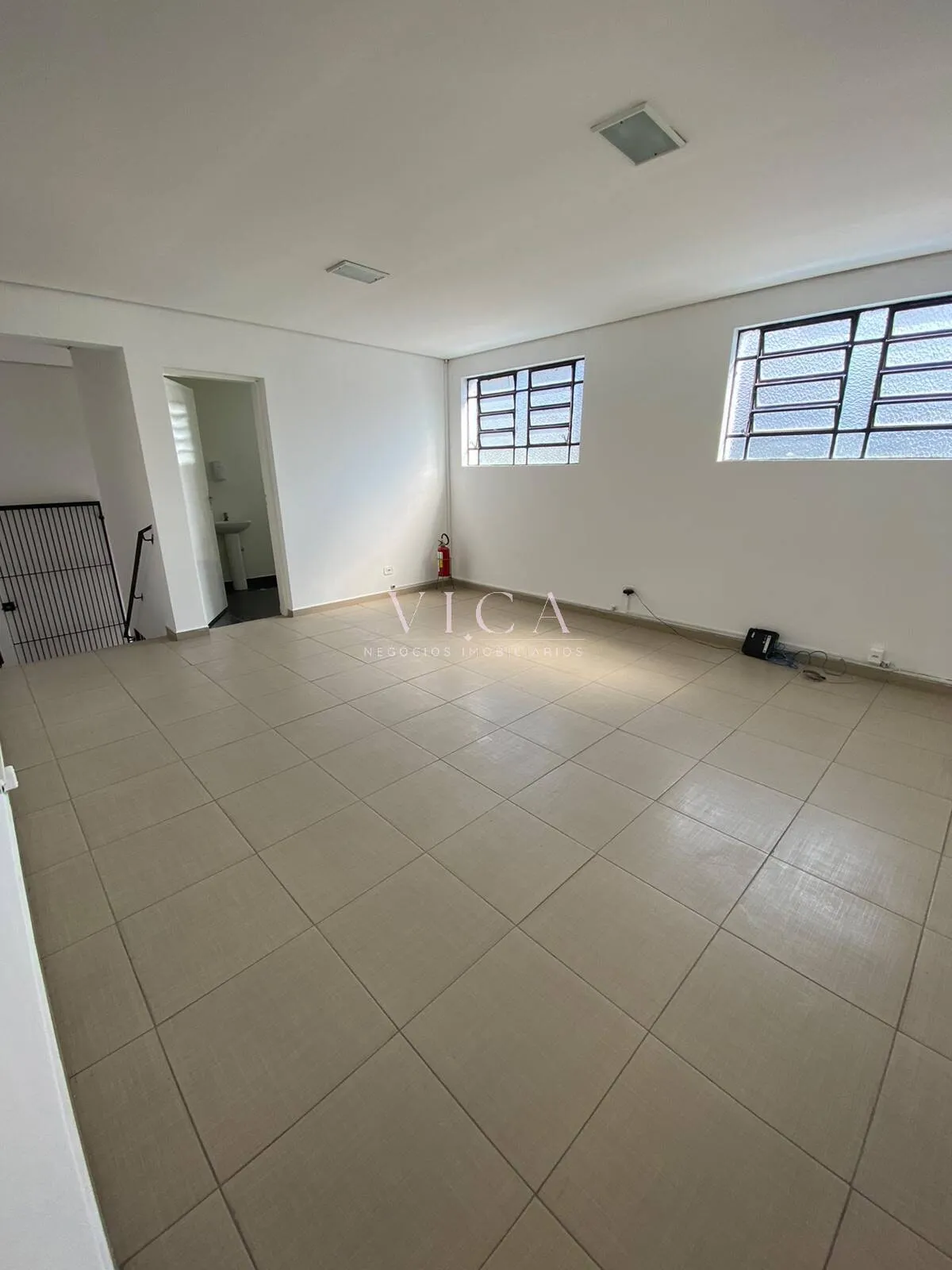 Imagem Barueri | Galpao 750m² 1 escritório, vestiário, cozinha e banheiro|Aluguel