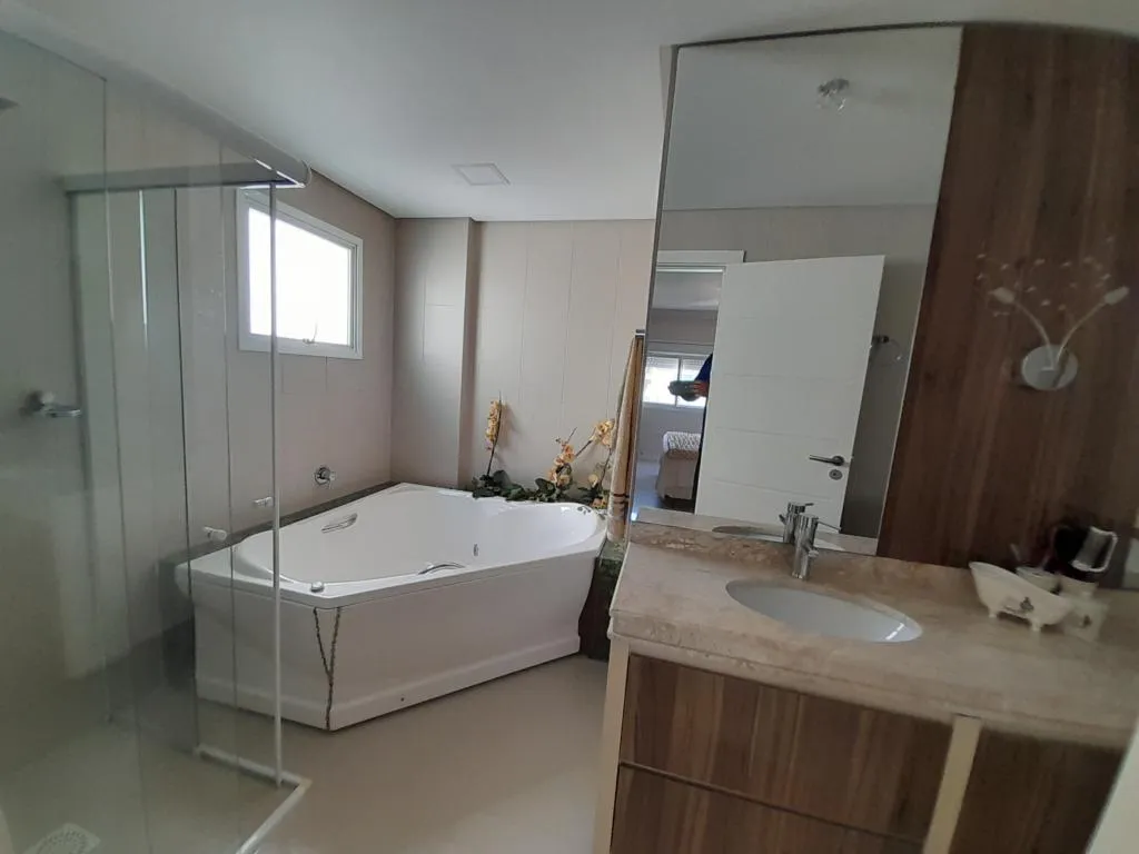 Imagem Apartamento 4 Dormitórios - Bairro Zona Nova