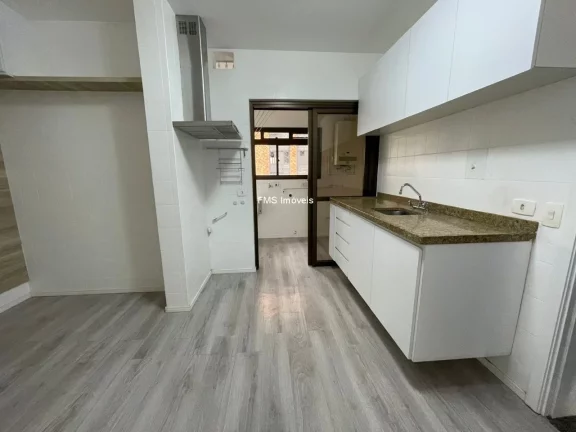 Imagem Apartamento alto padrão na Vila Nova Conceição: 4 quartos, 3 suítes, 5 banheiros, 2 vagas na melhor localização de São Paulo!