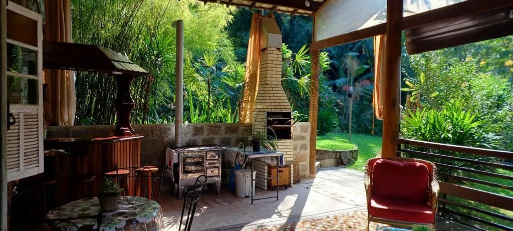 Imagem Casa em Condomínio para Venda em Guapimirim / RJ no bairro Limoeiro
