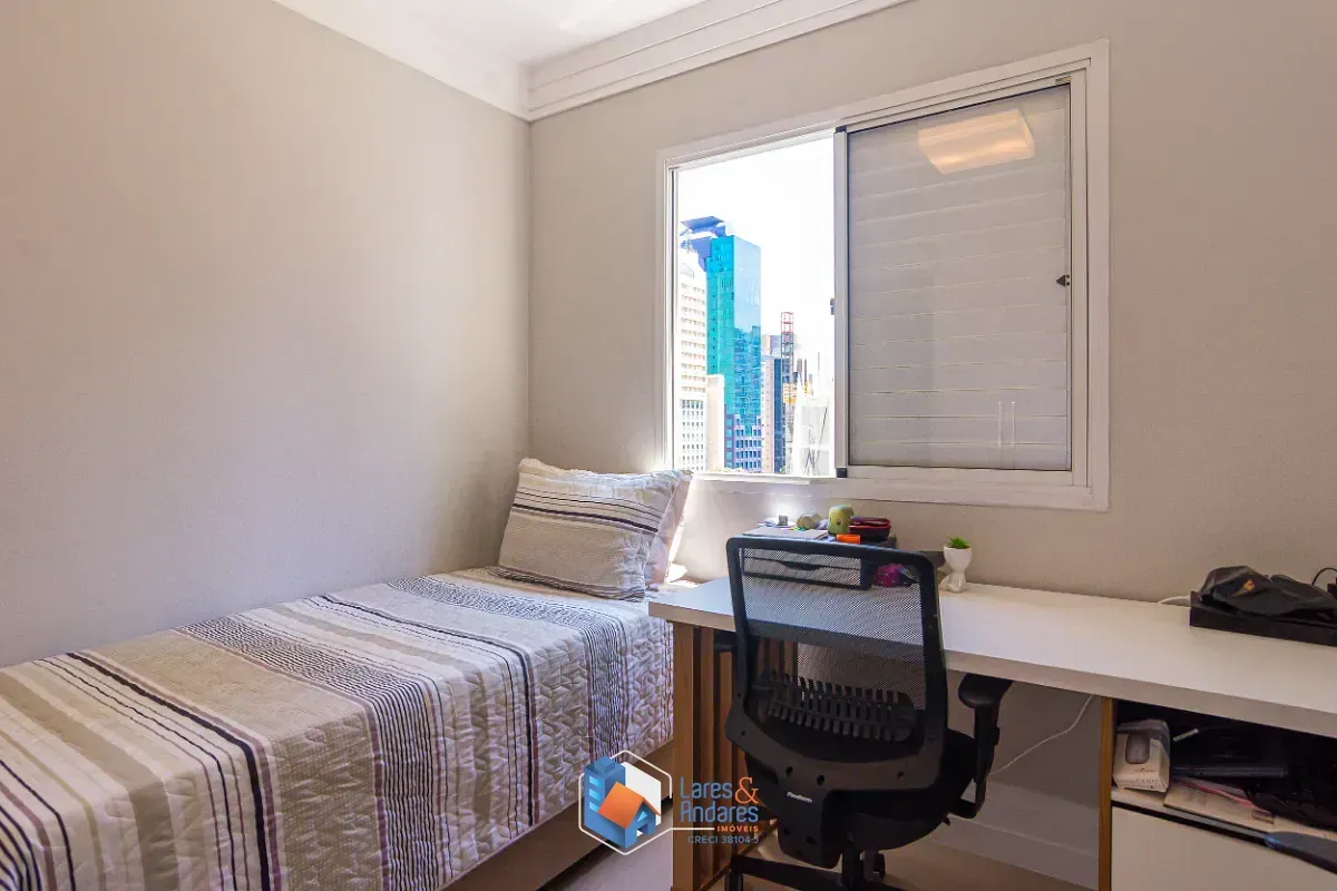 Imagem Apartamento para venda em Moema com 3 quartos, sendo 1 suíte, 104m²