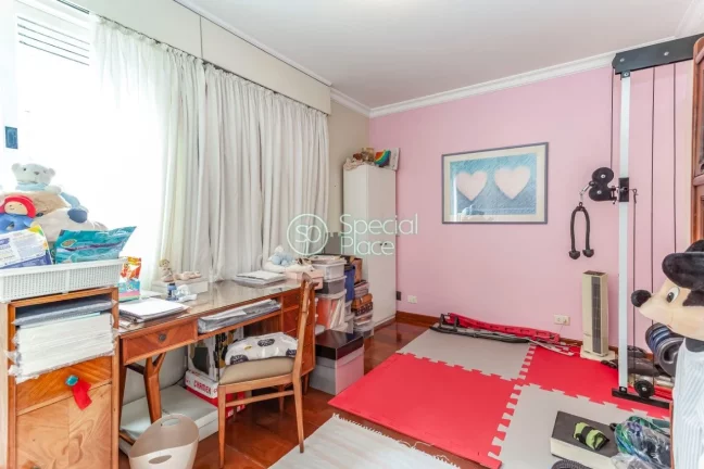 Imagem Linda cobertura triplex em rua super procurada do bairro. São 391m2 com 4 dormitórios ( 1 suíte )...