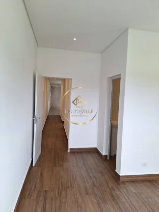 Imagem Casa, 3 Dormitórios (sendo 1 suíte), Condomínio Mantiqueira.