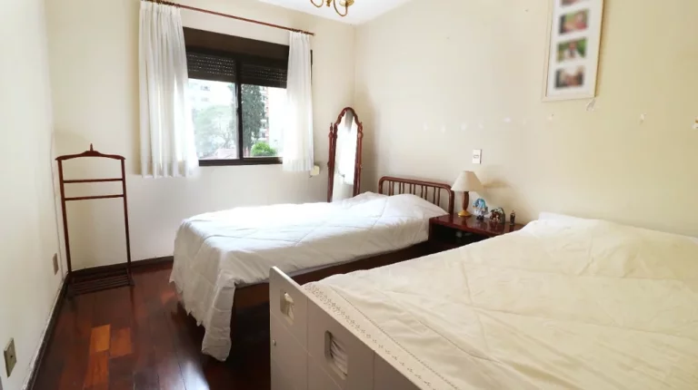 Imagem Apartamento à venda em São Paulo, Campo Belo, com 3 quartos, 200m2