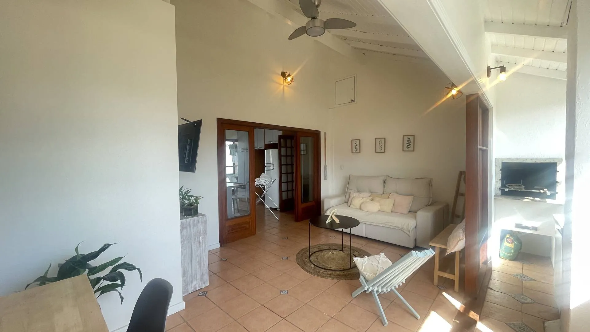 Imagem Apartamento 2 dormitórios locação anual em Jurerê