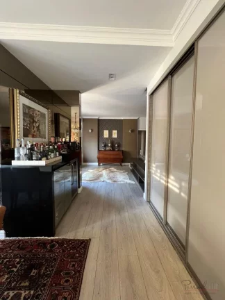 Imagem Amplo e sofisticado apartamento com localização privilegiada, a poucos passos do Colégio Dinâmic...