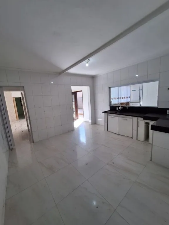 Imagem CASA COM 300,00 m² - CANTO DO FORTE - PRAIA GRANDE SP