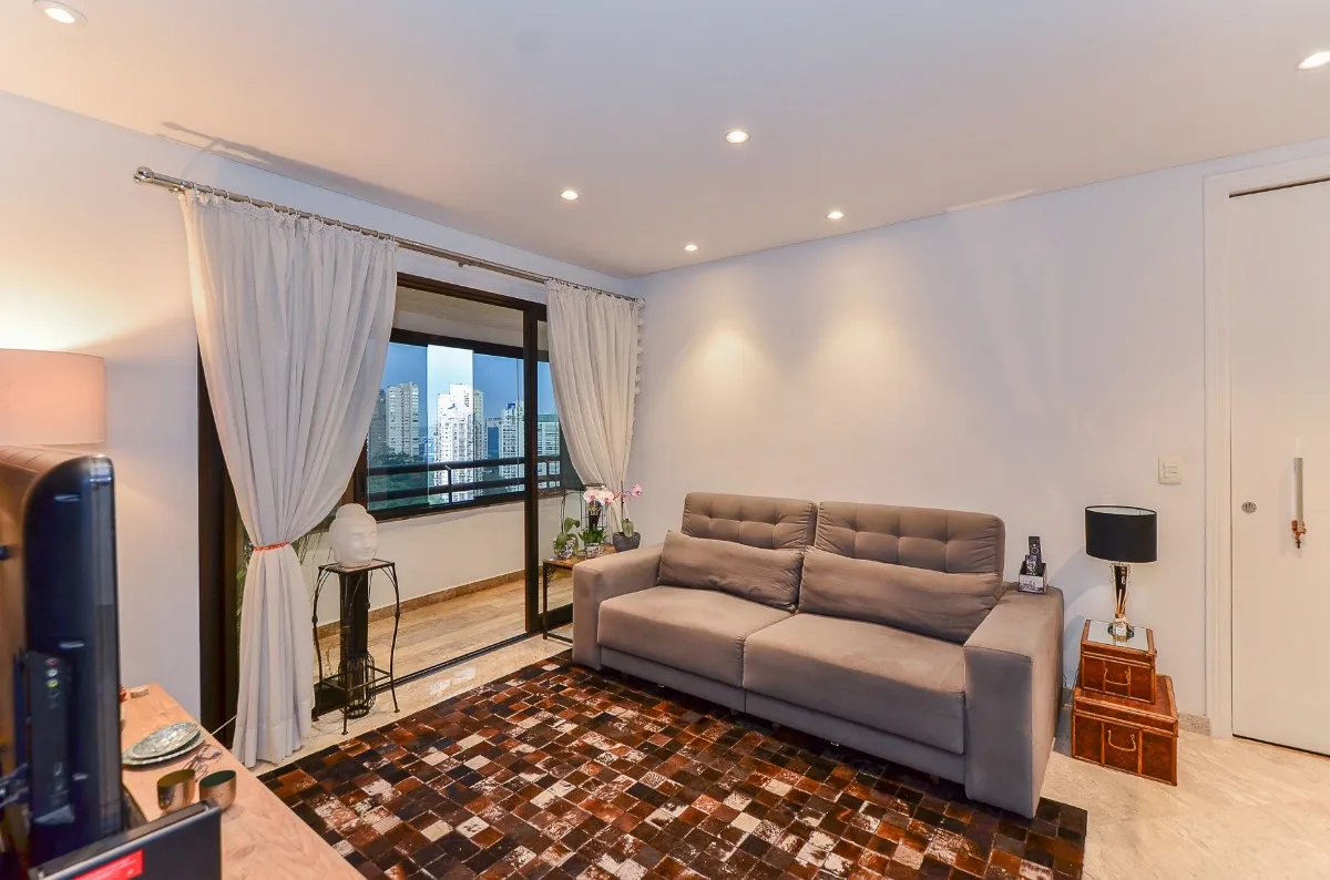 Imagem Cobertura para venda em Vila Andrade com 3 quartos, sendo 3 suítes, 189m2