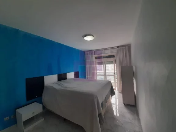 Imagem Pitangueiras, pé na areia. Próximo ao resturante Avelinos.