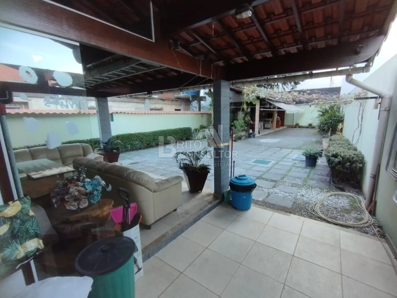 Imagem Casa Duplex com 3 Quartos à Venda no Mutondo 200 m² | 3 Suites | Energia Solar | Vaga - São Gonçalo/RJ.