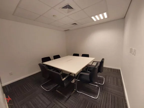 Imagem Locação de Sala Comercial de Alto Padrão em São Paulo - Jardim São Luís: 10 Salas, 12 Banheiros, 11 Vagas, 1.124m².