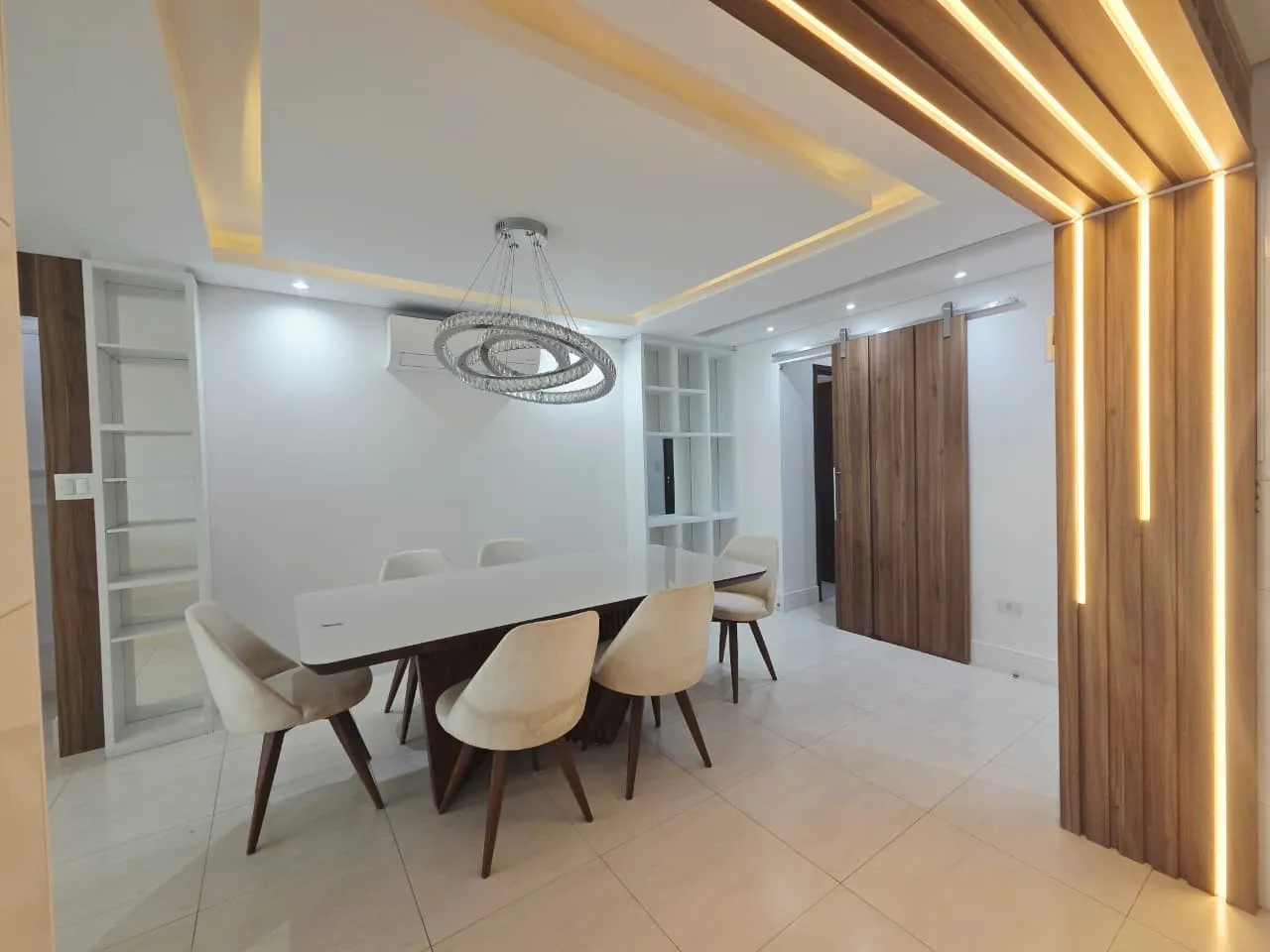 Imagem Apartamento para Venda em Praia Grande, Caiçara, 3 dormitórios, 2 suítes, 1 banheiro, 3 vagas
