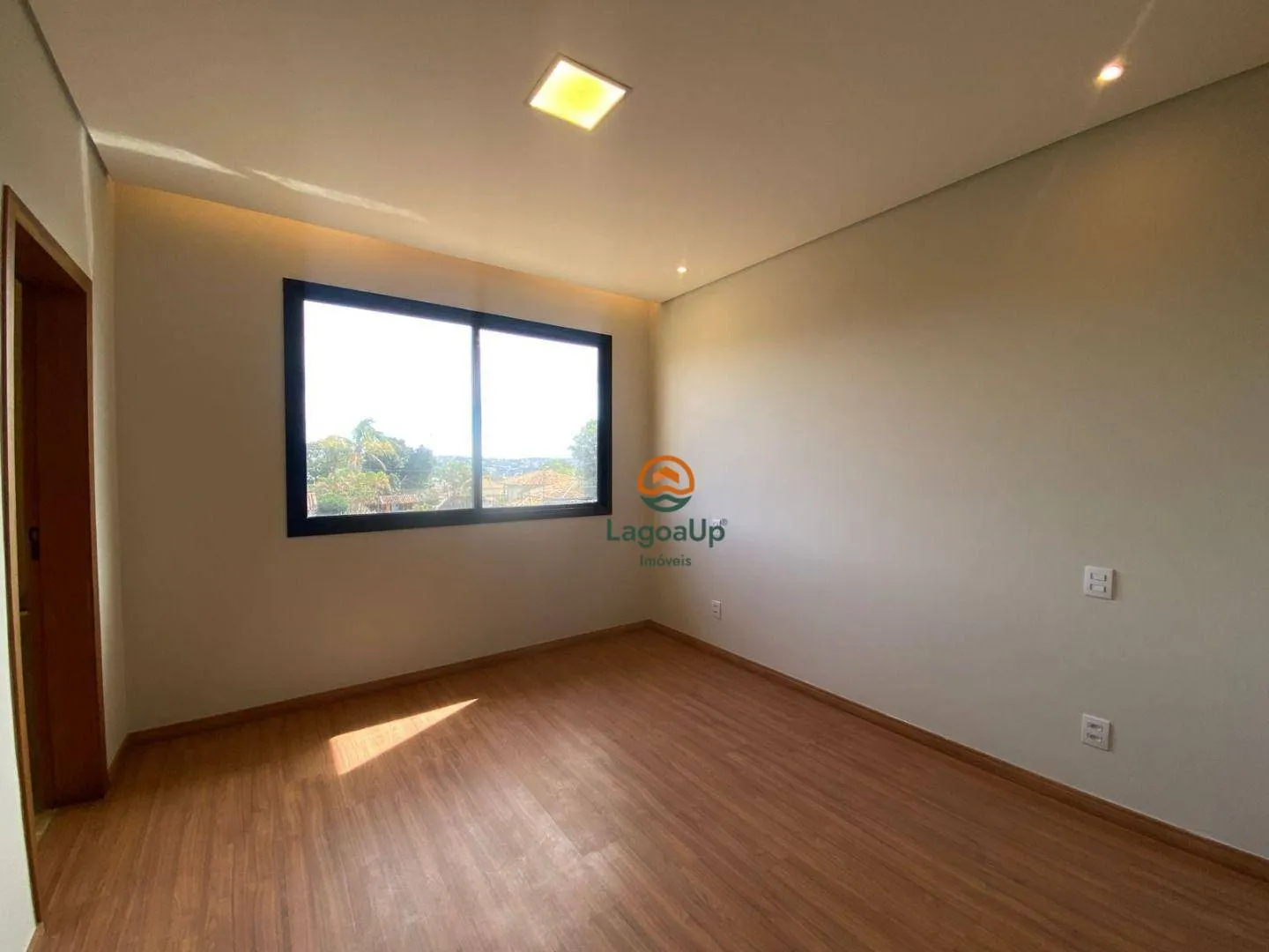 Imagem Casa com 3 dormitórios à venda, 171 m² por R$ 1.560.000,00 - Joá - Lagoa Santa/MG
