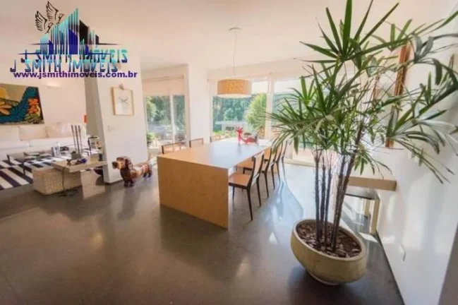 Imagem Casa moderna maravilhosa, com acabamentos diferenciados - Granja Viana