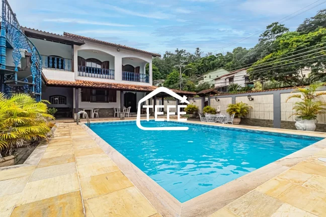 Imagem Casa com INFRA COMPLETA - 5 DORMITÓRIOS - À venda por R$ 1.270.000,00 - BOSQUE DOS ESQUILOS - Anil, RJ