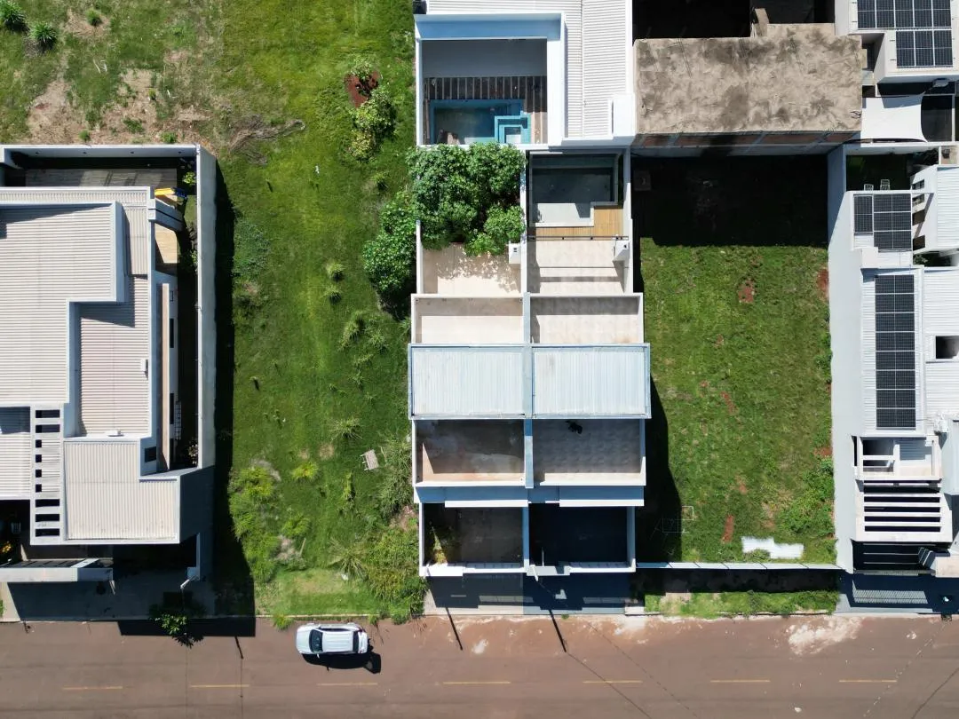 Imagem Sobrado de 248m² com Piscina em Cascavel - Recanto Tropical III - Venda