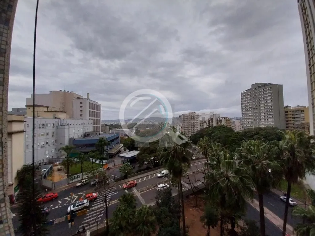 Imagem Apartamento de um dormitório em frente a Santa Casa. Excelente localização, com vista incrível e...