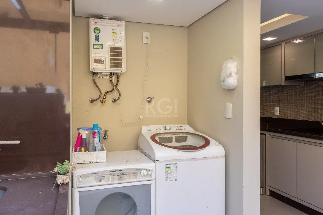 Imagem Casa Condominio para Venda - 210.69m², 3 dormitórios, sendo 2 suites, 4 vagas - Jardim Isabel