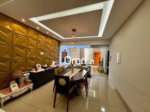Imagem Casa com 3 dormitórios à venda, 187 m² por R$ 980.000,00 - Residencial Barravento - Goiânia/GO