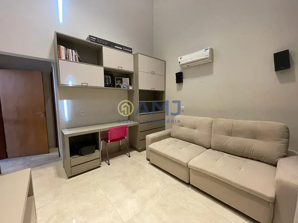 Imagem Vendo Casa Térrea de Alto Padrão no Condomínio do Lago