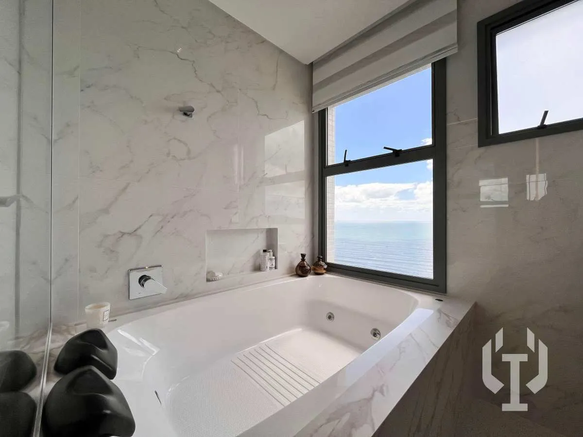Imagem Apartamento Quadra Mar Pronto para Morar 4 Suítes em Meia Praia