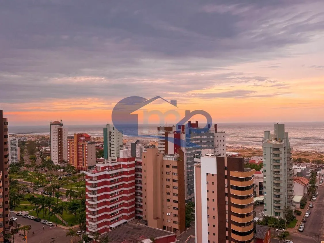 Imagem Apartamento á venda com 3 dormitórios no centro de Torres/RS