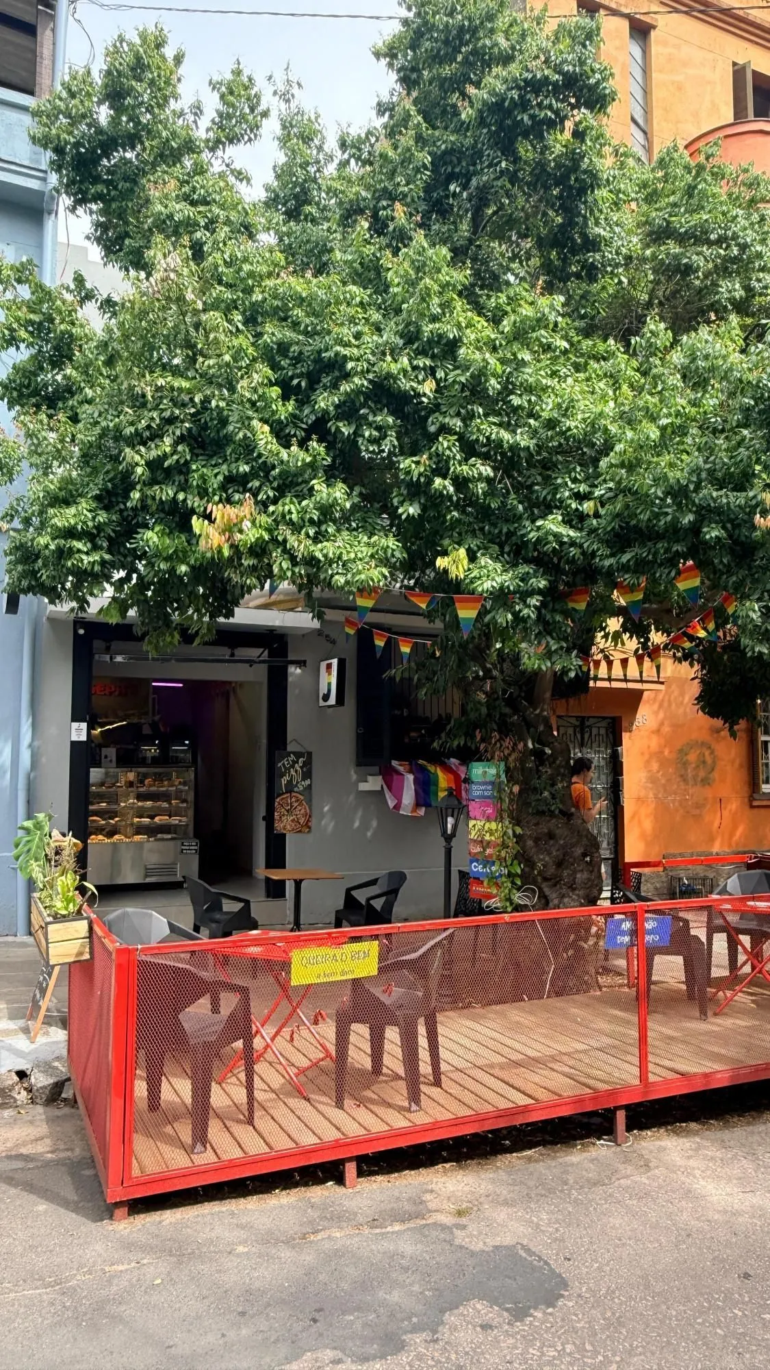Imagem Prédio na Andre da Rocha com garagem
