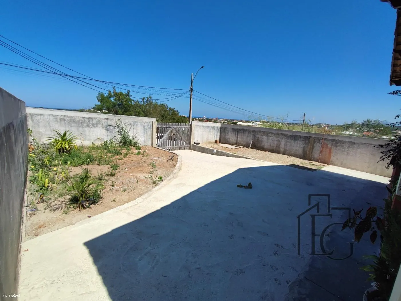 Imagem Casa para Venda em Saquarema, Leigos, 2 dormitórios, 1 suíte, 1 banheiro, 1 vaga