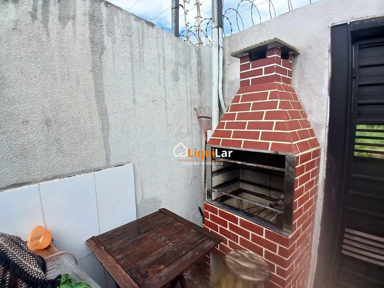 Imagem Casa à Venda Próxima à Avenida Lúdio Martins Coelho com Suíte, Energia Fotovoltaica e Acabamento de Primeira