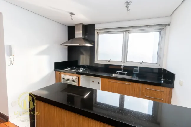 Imagem Apartamento à venda no Itaim - 98 m², 2 dormitórios, vista deslumbrante e localização privilegiada. Itaim Bibi