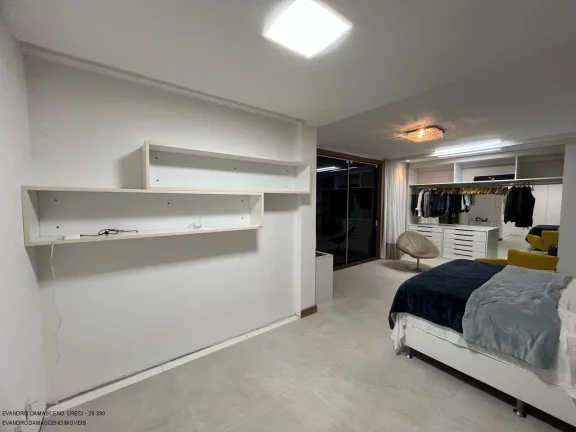 Imagem Casa de luxo em condomínio no Portão: 5 quartos, 5 suítes, 3 salas, 2 banheiros, 6 vagas, 1.500m² em Lauro de Freitas-BA