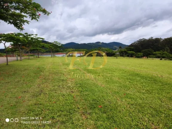 Imagem LINDO LOTE A VENDA EM CONDOMÍNIO EM PIRACAIA COM ACESSO A RE