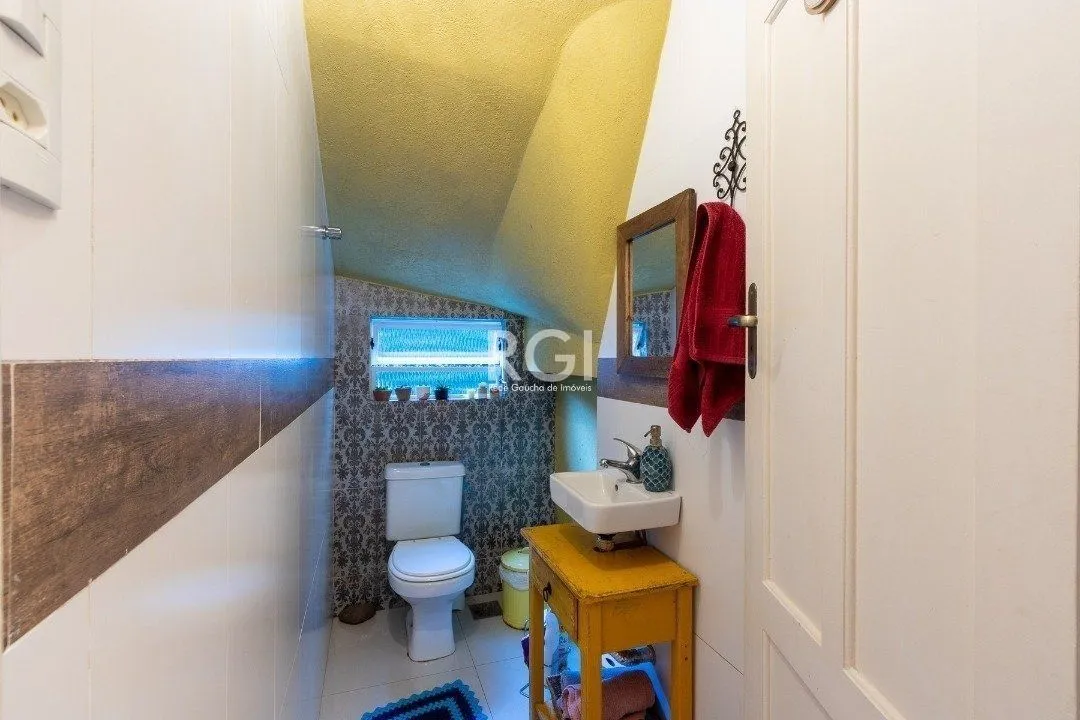 Imagem Casa para Venda - 200m², 3 dormitórios, sendo 1 suites, 2 vagas - Vila Assunção