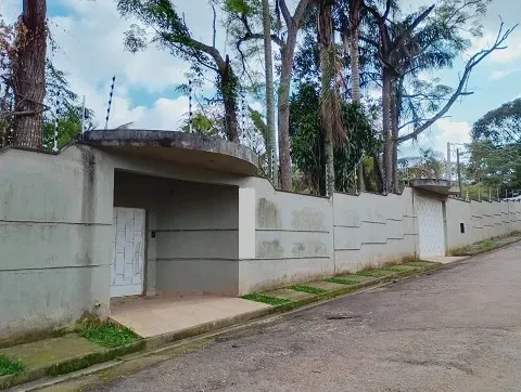 Foto do imóvel Chácara com 3 Quartos à Venda, 348 m² em Rua José Abrahão Tannus, 400 - Chácaras Reunidas Guaio, Suzano - SP