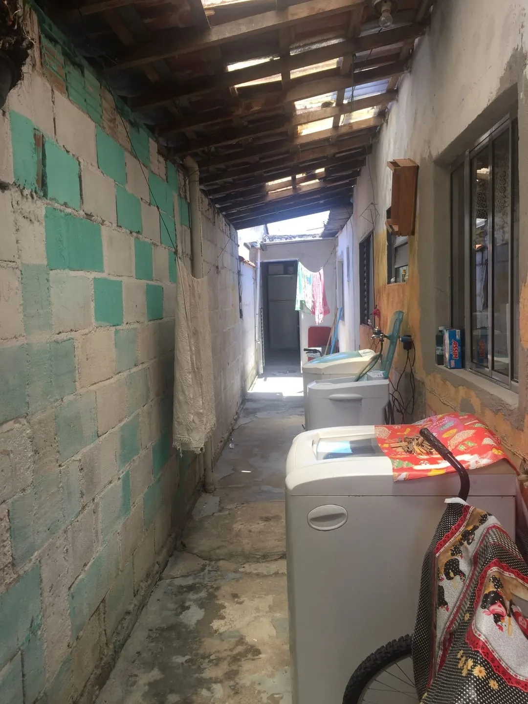 Imagem Comercial à venda 2 Quartos, 180M², Mantiqueira, Pindamonhangaba - SP