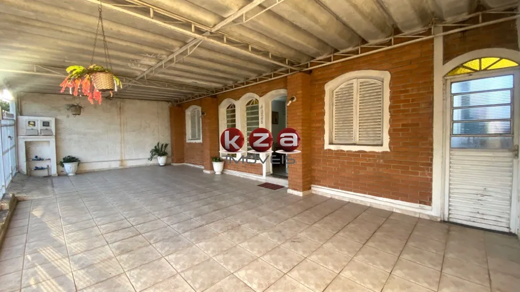 Imagem Imperdível oportunidade: Casa à venda em Valinhos-SP, bairro Jardim Santo Antônio! 2 quartos, 1 suíte, 1 sala, 3 banheiros, 3 vagas de garagem, 163 m².