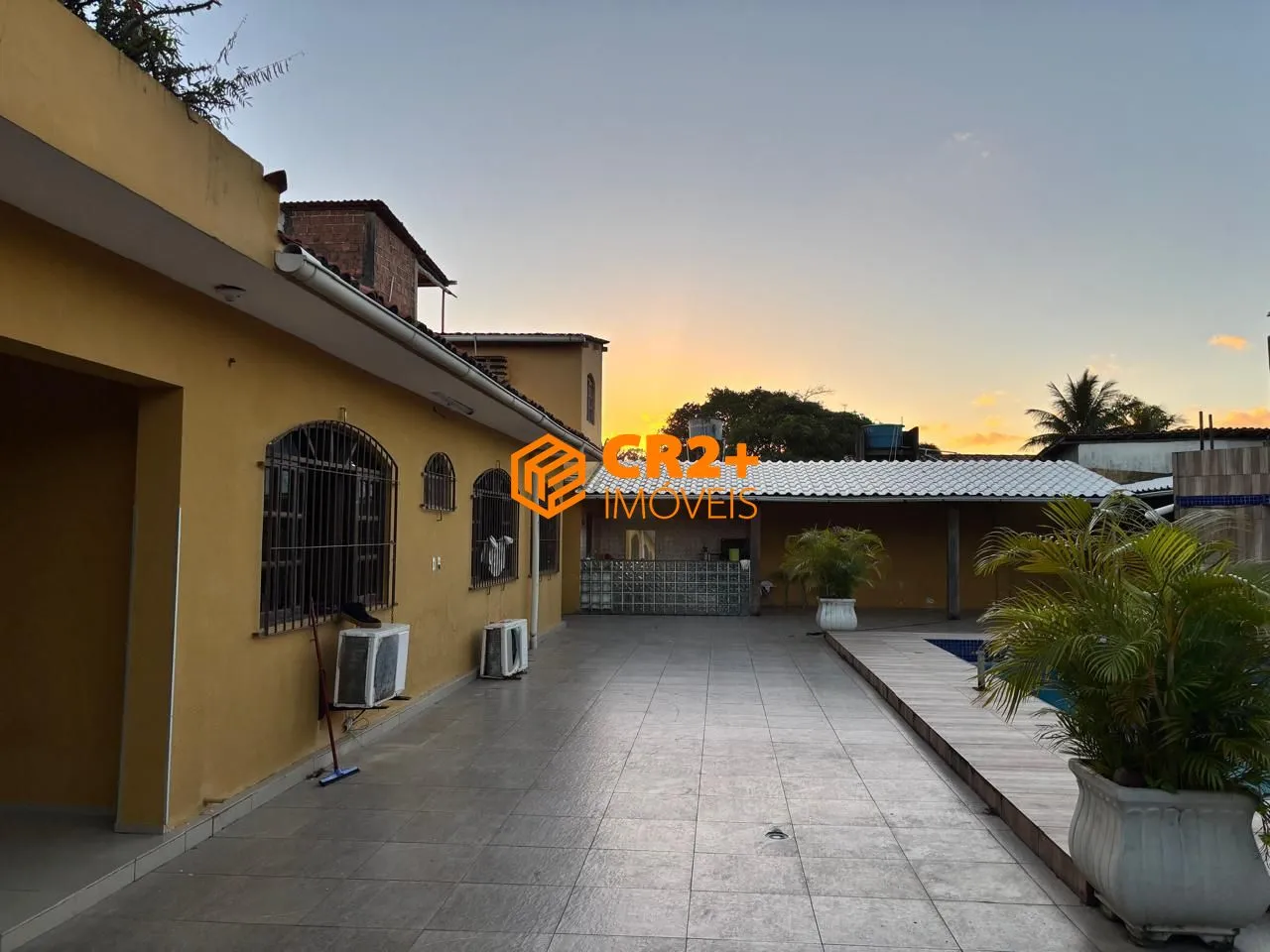 Imagem Vendo casa em Barra de Jangada 320m2 05 quartos 04 suites 04 vagas de garagem em