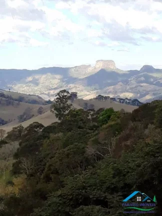 Paraíso na Serra da Mantiqueira: Chácara completa com vista espetacular! em Córrego da Foice