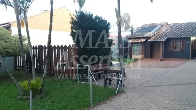 Foto do imóvel Chalé para venda em Campo Bom - 3 dormitórios