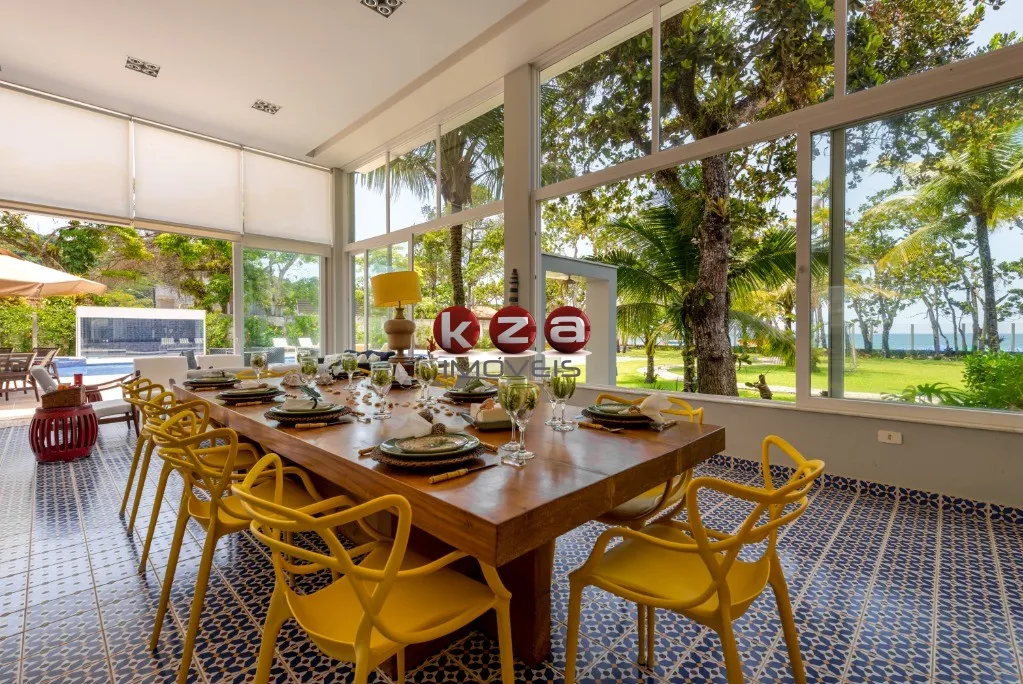Imagem Maravilhosa Casa de luxo, frente para o mar, com 7 suítes em condomínio, Praia do Tenório/Vermelha em Ubatuba-SP - 930m² de área!