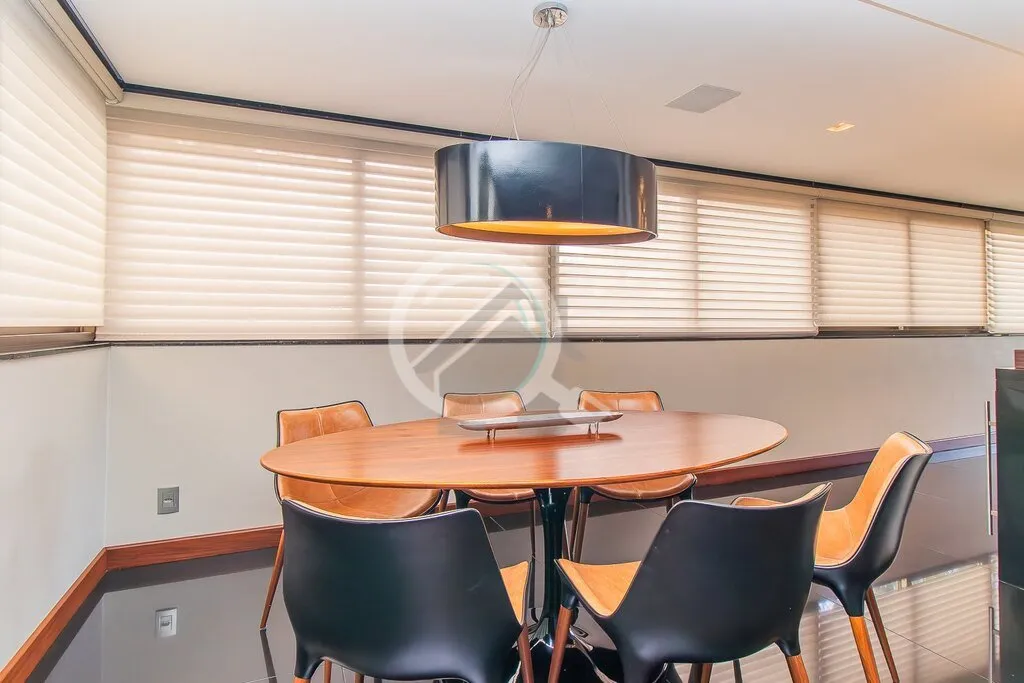 Imagem Apartamento de luxo na rua Santo Inácio em Moinhos de Vento - Porto Alegre. Preço e disponibilidad...