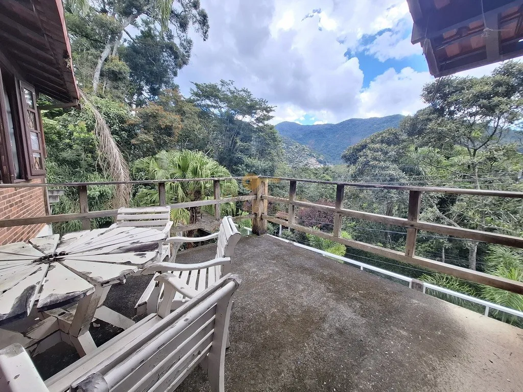 Imagem Casa para Venda em Teresópolis / RJ no bairro Parque do Imbui