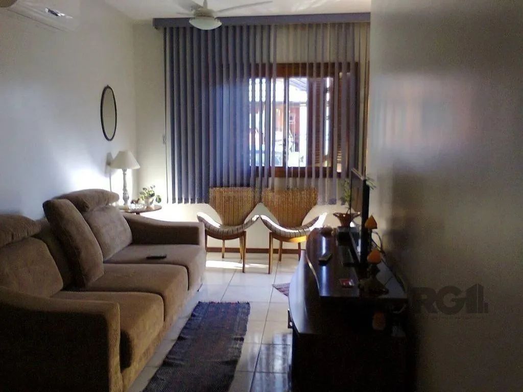 Imagem Casa 3 Dormitório(s) Bairro Aberta dos Morros - Porto Alegre