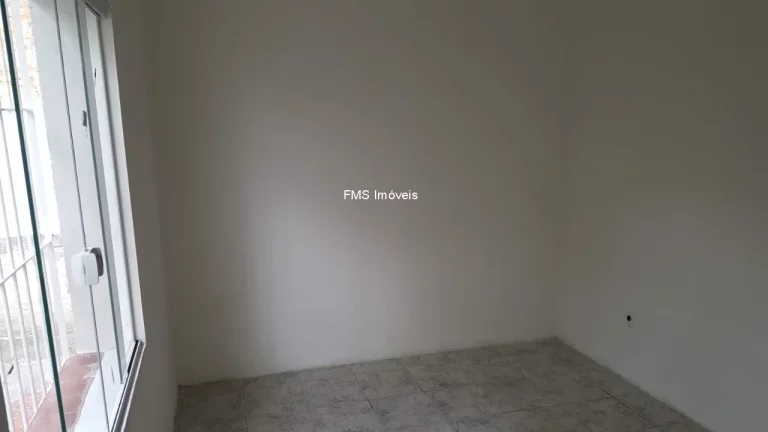 Imagem Casa com 91m2 à venda no Rio Pequeno.