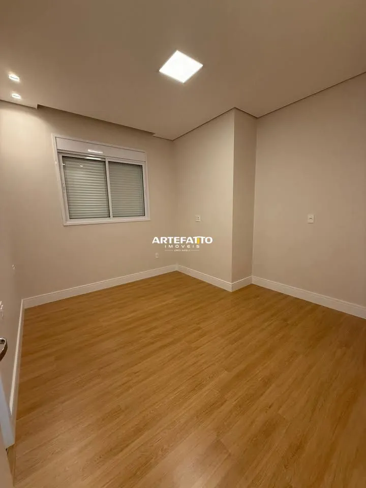 Imagem Casa no Condomínio Veredas com 3 suítes