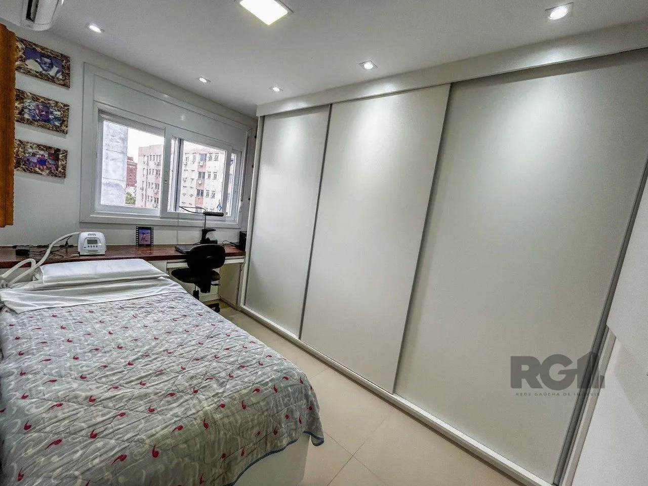 Imagem Apartamento de 03 dormitórios na Tristeza Zona Sul de Porto Alegre