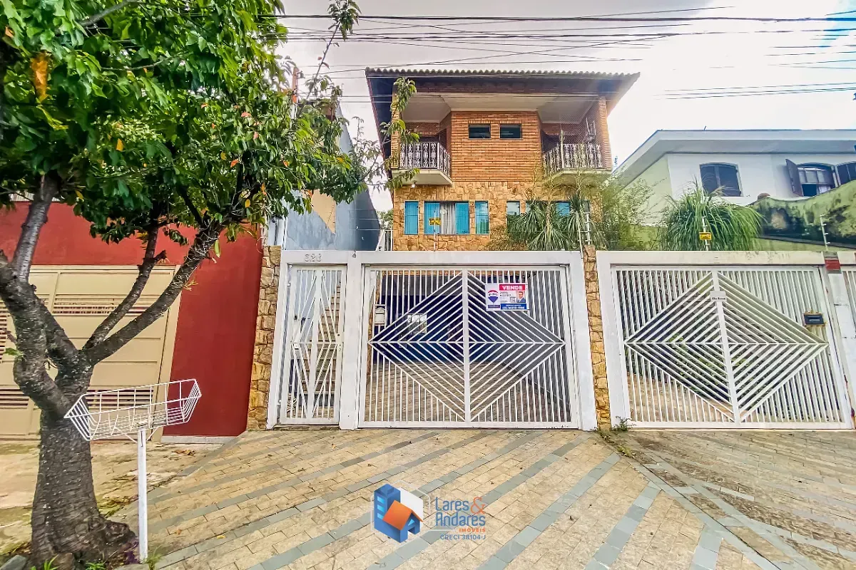 Foto do imóvel Sobrado para venda em Parque São Domingos com 3 quartos, sendo 3 suítes, 190m² em Rua João Moreira